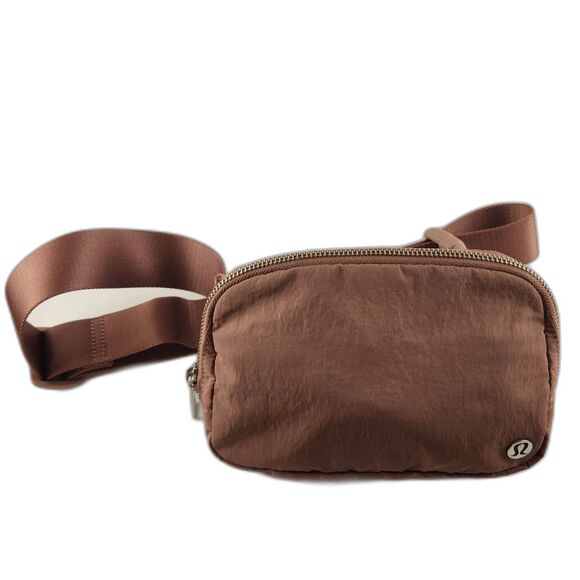 Lululemon Everywhere Belt Bag, Crossbody, Mauve, 1L, Excellent Condition - Picture 1 of 8